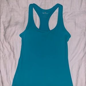 Workout top from 90 degree